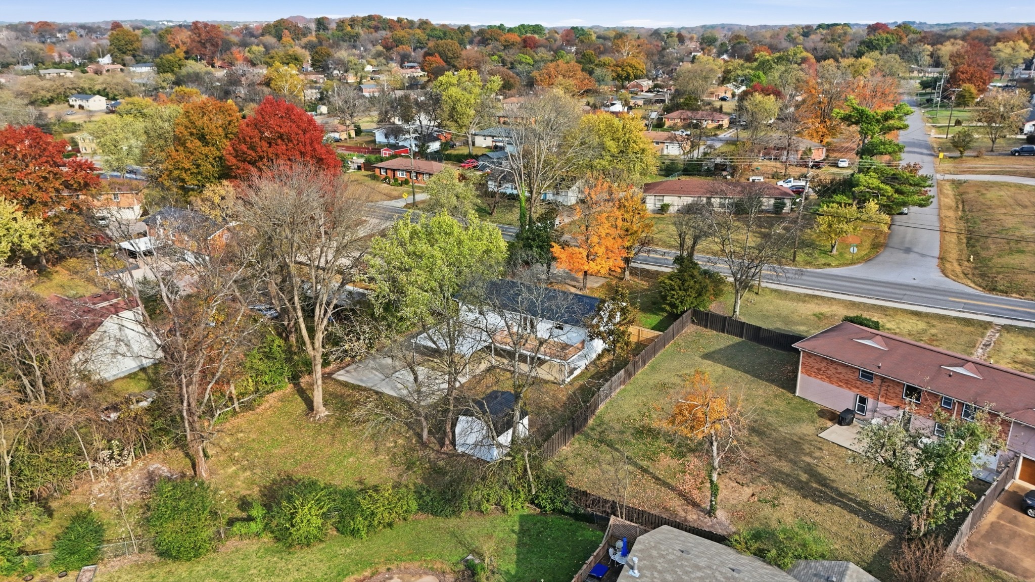558 Walton Ferry Road Hendersonville, TN 37075 - Photo 24 of 28 an aerial view of residential houses with outdoor space