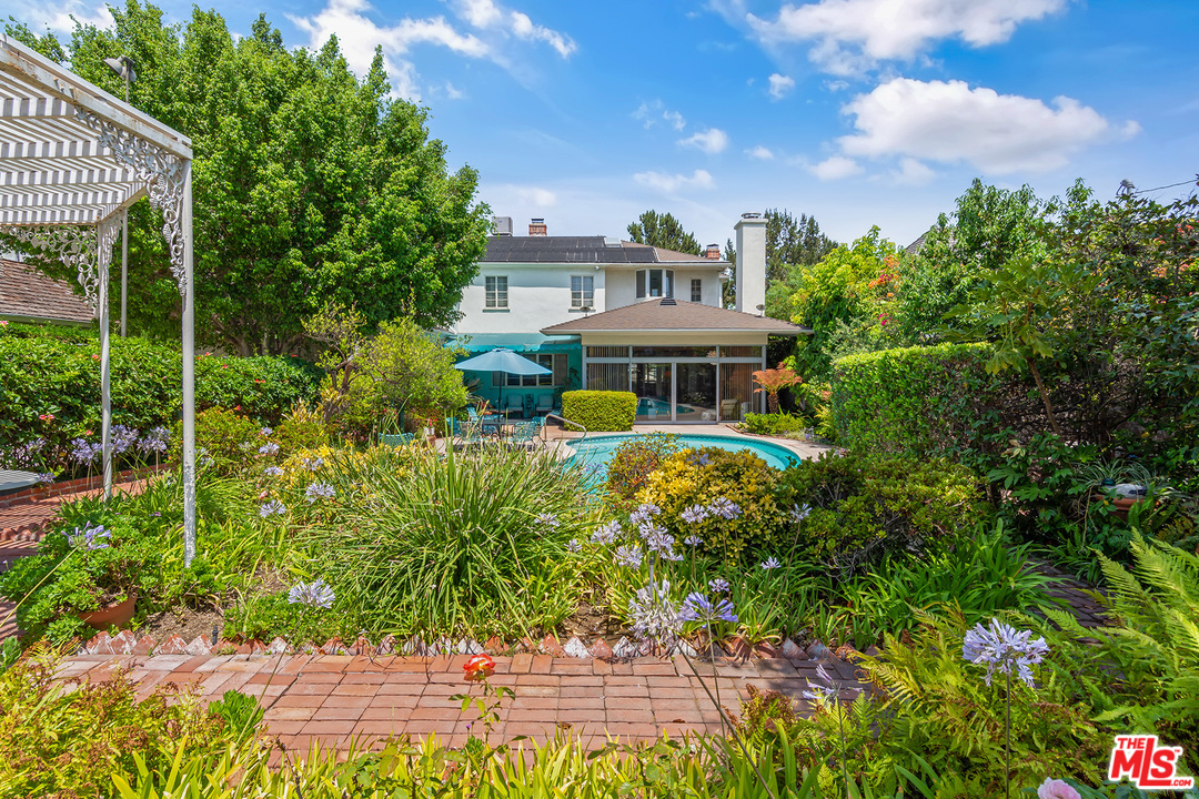 633 Sierra Drive Beverly Hills, CA 90210 - Photo 24 of 42