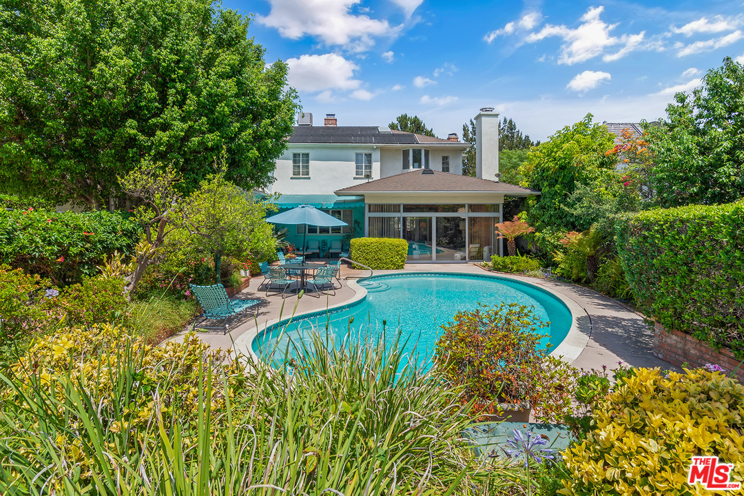 633 Sierra Drive Beverly Hills, CA 90210 - Photo 25 of 42