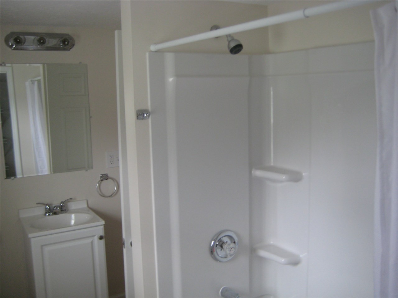 900 West Maple Street Waterloo, IN 46793 - Photo 13 of 15 Gallery Image 13