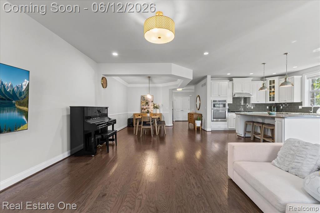 42829 Cardinal Way Novi, MI 48375 - Photo 15 of 50