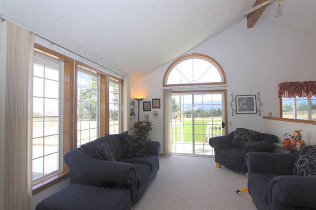 4204 South Chapman Road Greenacres, WA 99016 - Photo 4 of 9