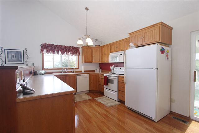 4204 South Chapman Road Greenacres, WA 99016 - Photo 5 of 9