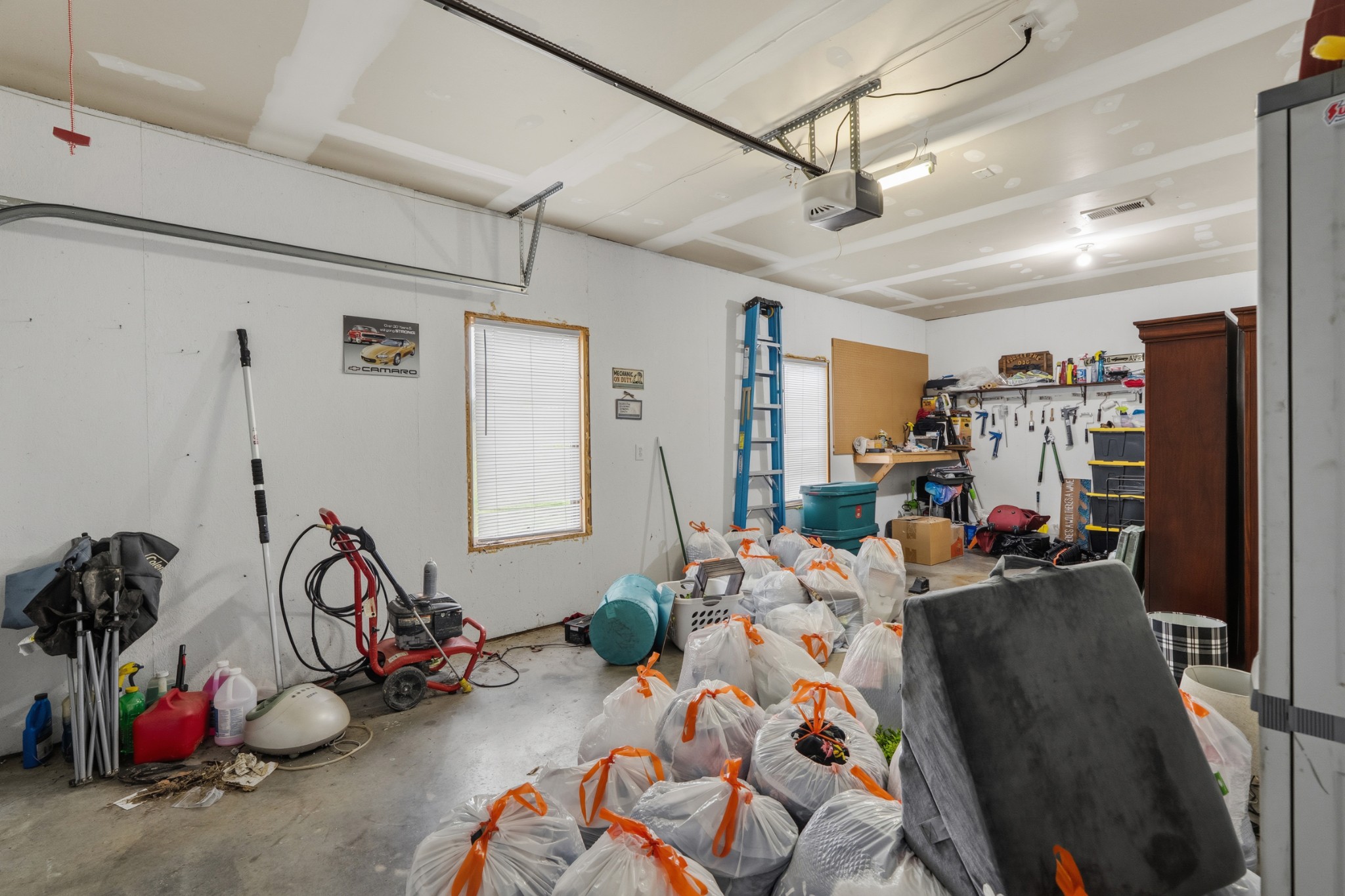 6052 Morganton Road Greenback, TN 37742 - Photo 40 of 54 a view of a room with gym equipment