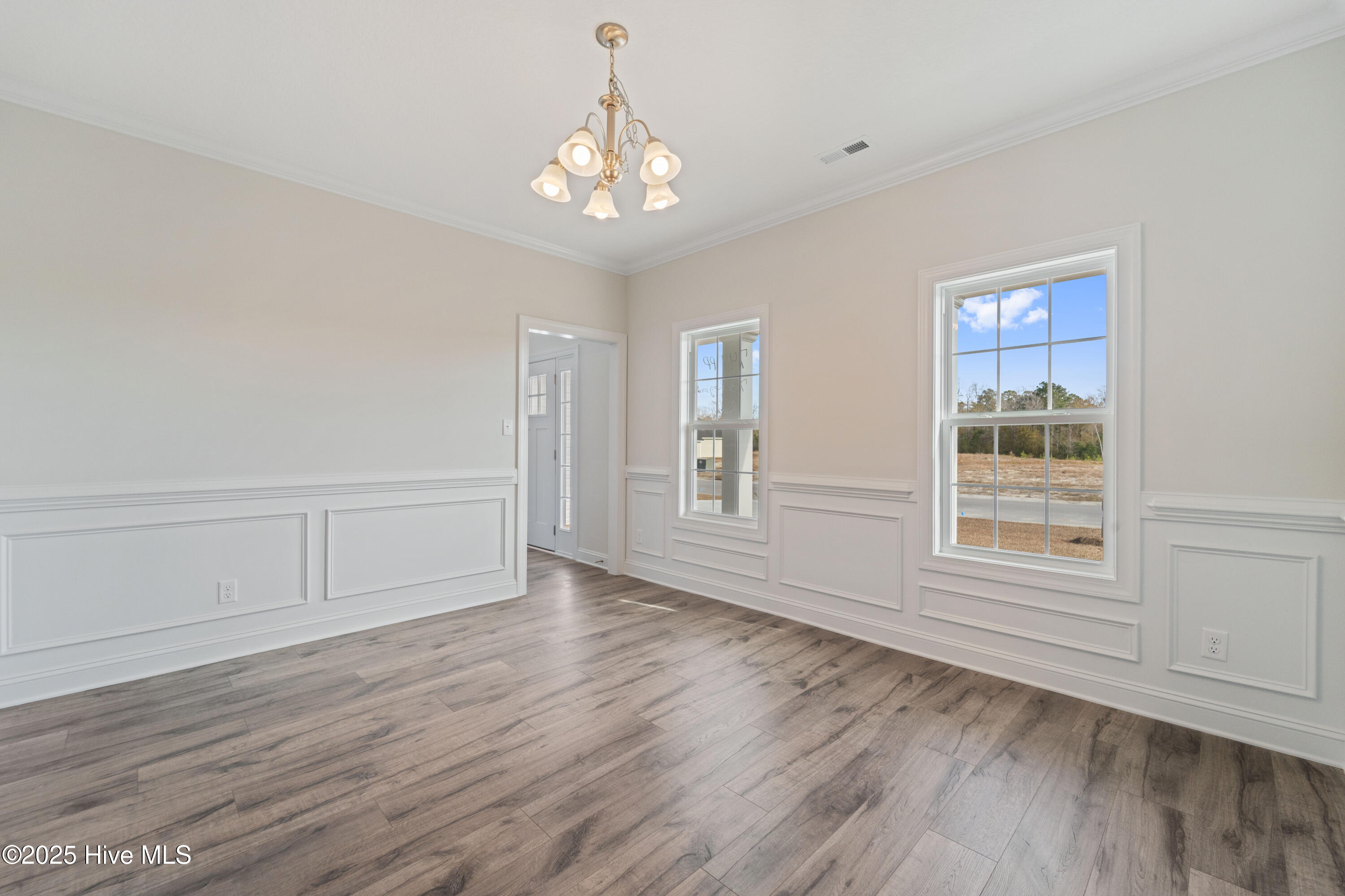 718 Regiment Road Jacksonville, NC 28546 - Photo 6 of 34 DSC07505