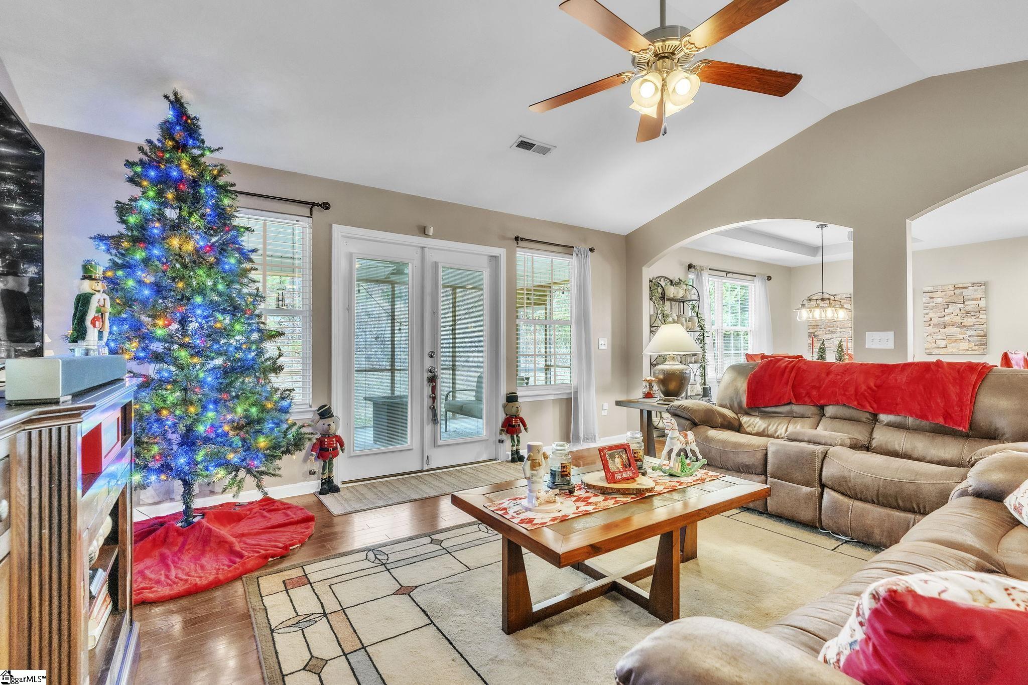 208 Fledgling Way Easley, SC 29642 - Photo 3 of 34