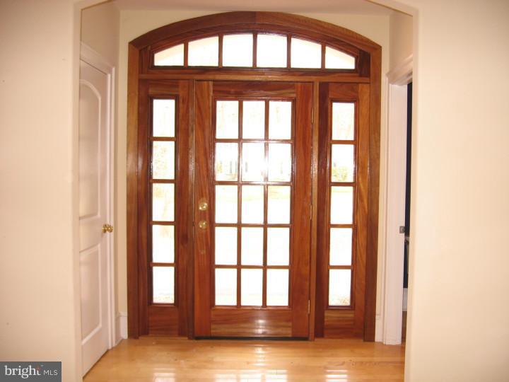 4 Martins Road Newtown Square, PA 19073 - Photo 7 of 25 Foyer