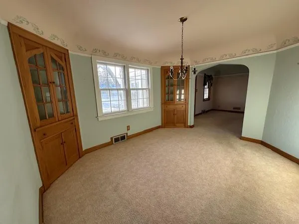 $219,900 | 700 Oakland Place Northeast, Austin, MN 55912