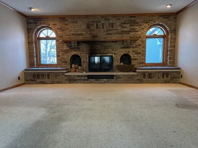 $249,900 | 700 Oakland Place Northeast, Austin, MN 55912