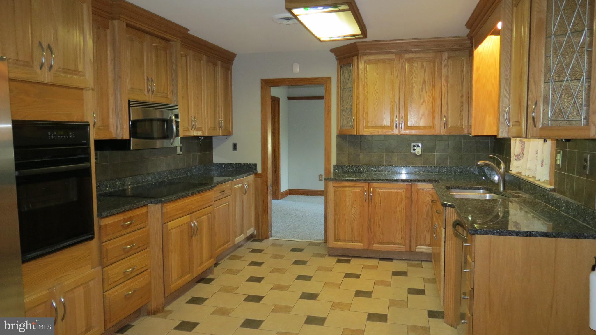 28235 Nanticoke Road Salisbury, MD 21801 - Photo 4 of 57 Kitchen