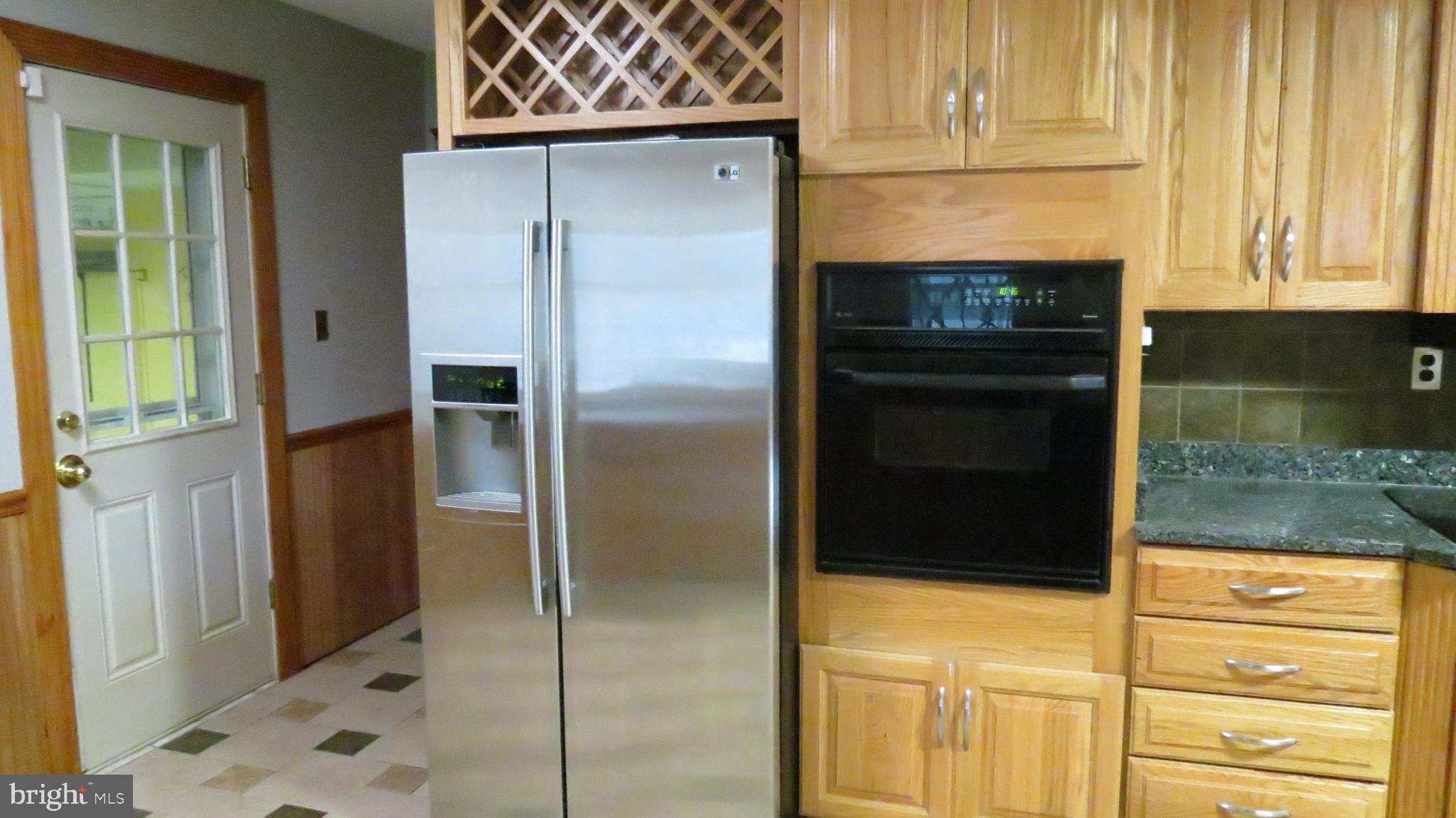 28235 Nanticoke Road Salisbury, MD 21801 - Photo 9 of 57 Kitchen