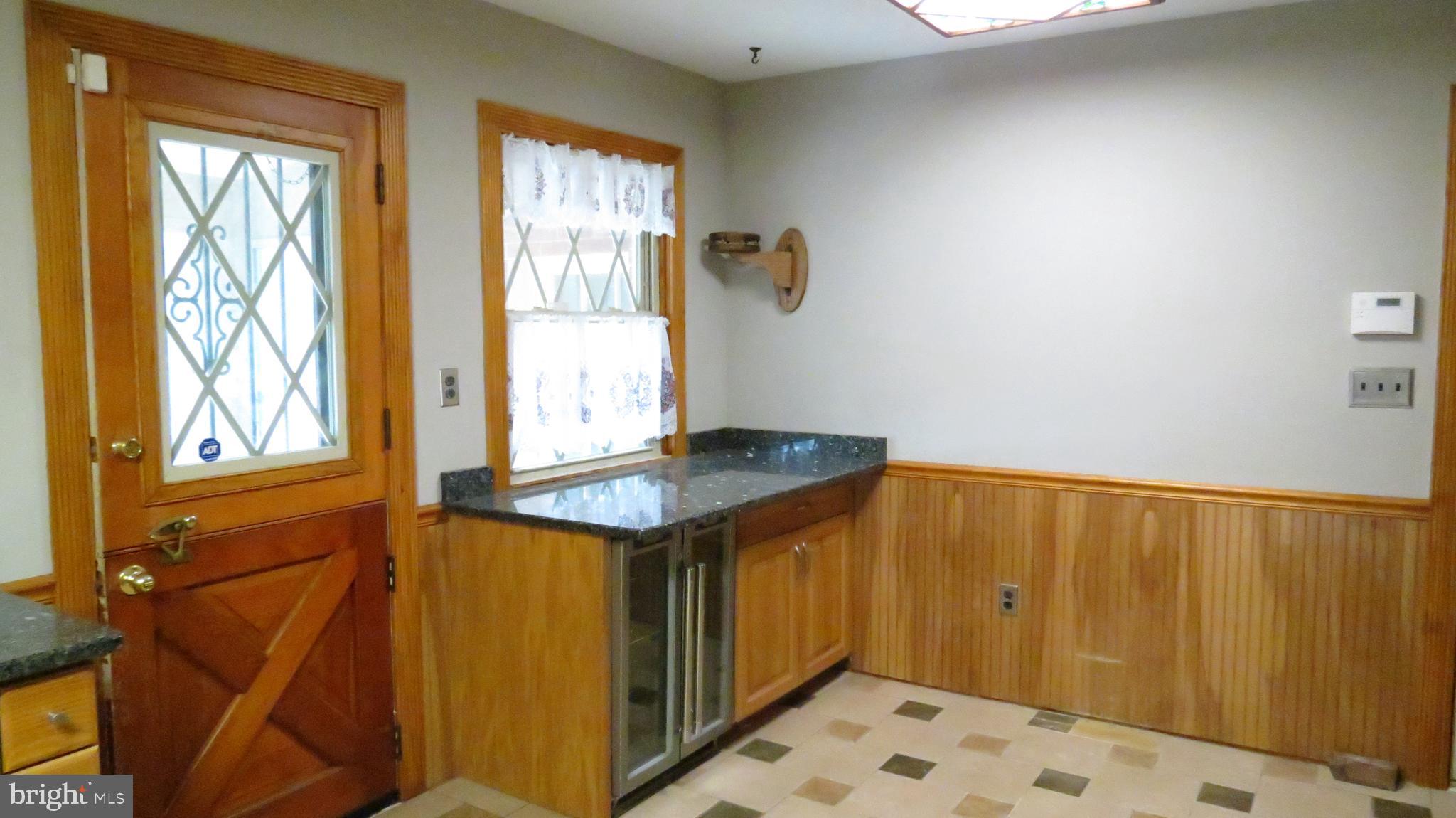 28235 Nanticoke Road Salisbury, MD 21801 - Photo 10 of 57 Kitchen