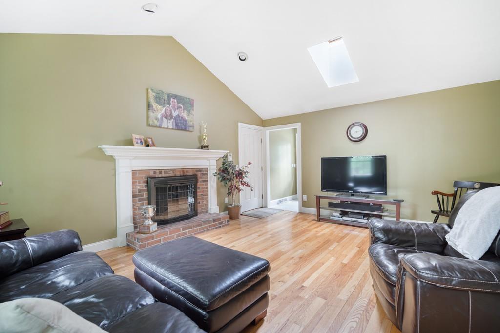681 Shaker Road Longmeadow, MA 01106 - Photo 12 of 31