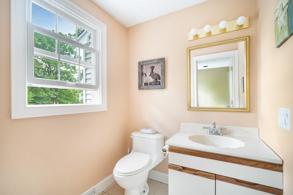 681 Shaker Road Longmeadow, MA 01106 - Photo 14 of 31