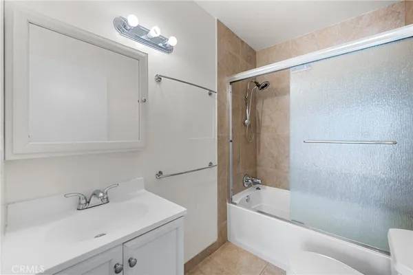 $3,500 | 1155 Rosecrans Avenue, Fullerton, CA 92833