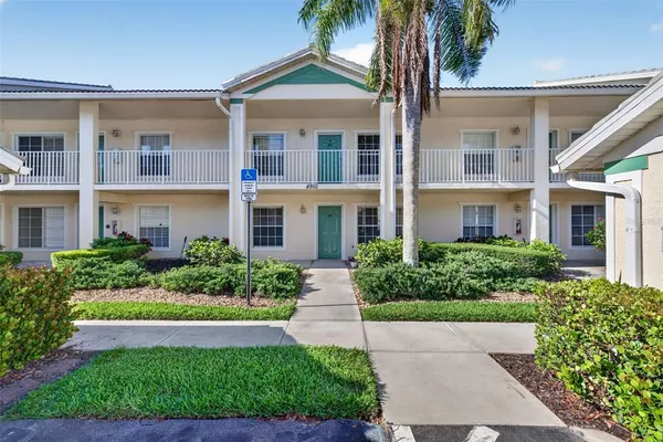 $339,000 | 4910 Cougar Court North, Unit 103, Naples, FL 34109