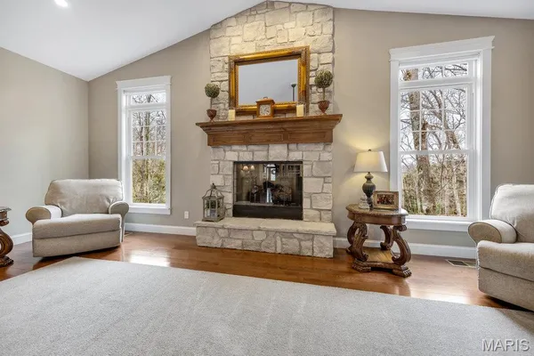 $949,900 | 30 Woodbine Court, Troy, MO 63379