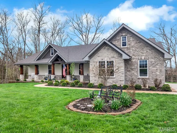 $949,900 | 30 Woodbine Court, Troy, MO 63379