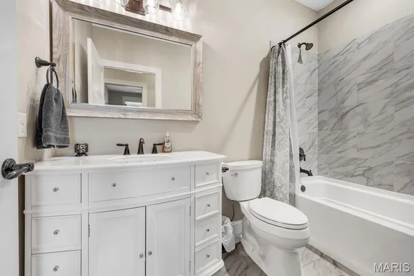 $949,900 | 30 Woodbine Court, Troy, MO 63379