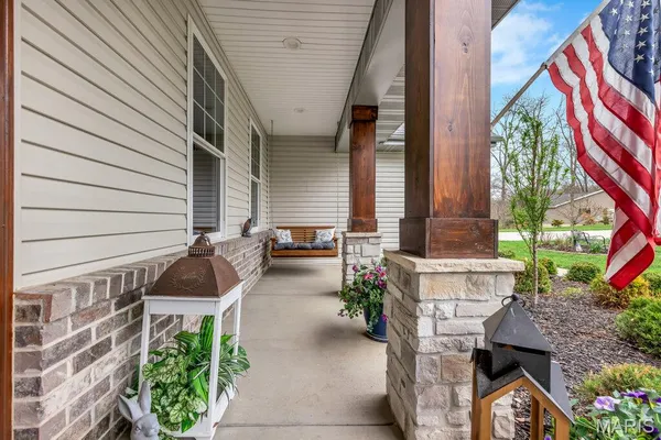 $949,900 | 30 Woodbine Court, Troy, MO 63379