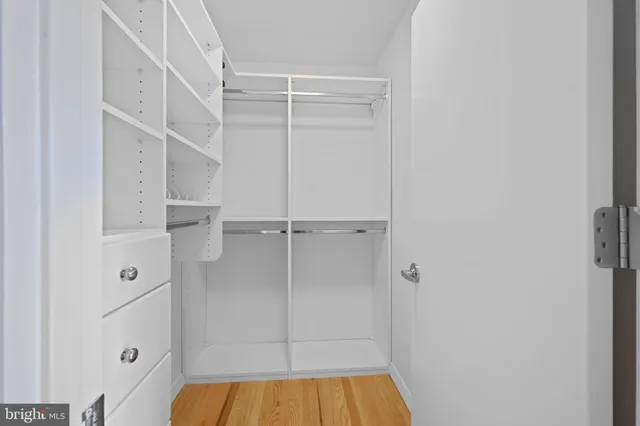 a bathroom with a bath tub