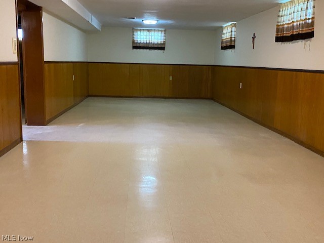 2814 Hearthstone Road Cleveland, OH 44134 - Photo 10 of 17 Gallery Image 10