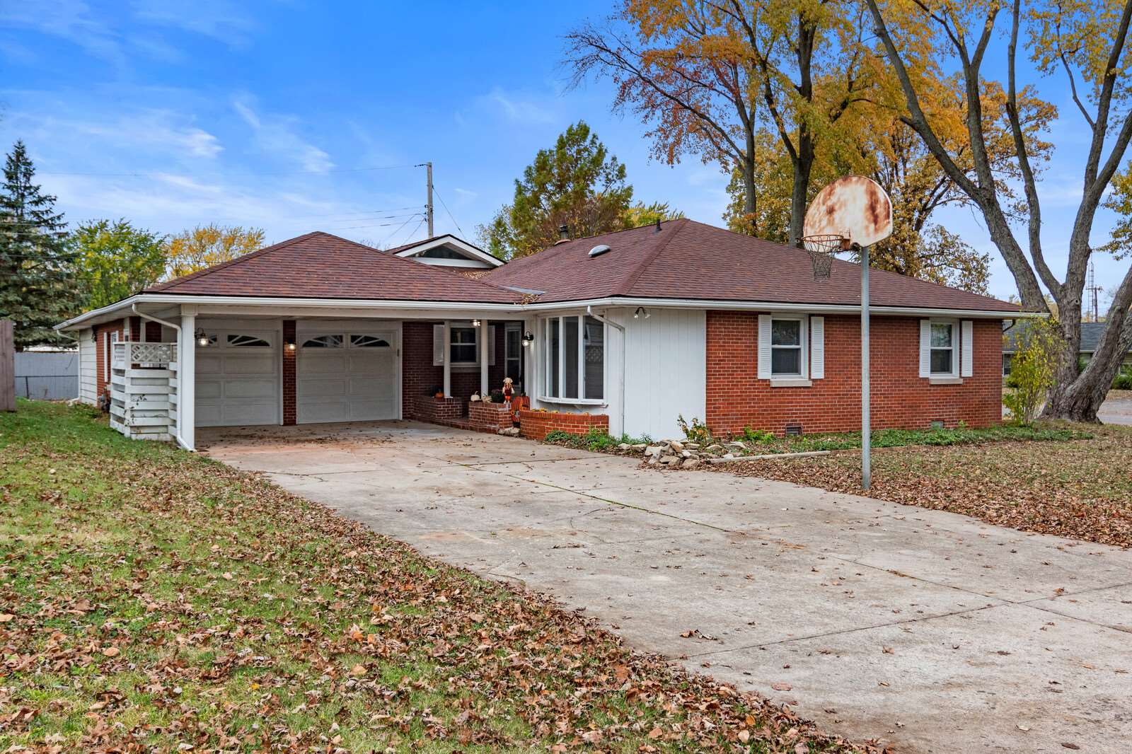 1315 North Winthrop Road Muncie, IN 47304 - Photo 1 of 30 Gallery Image 1