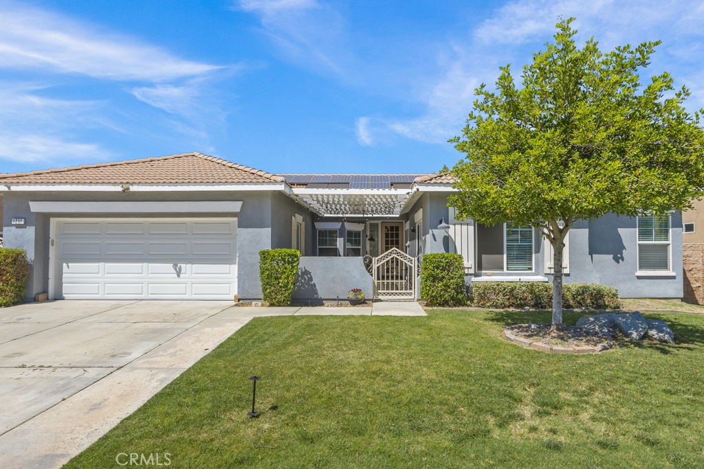 1251 Stepstone Court Hemet, CA 92545 - Photo 2 of 51 front view of a house with a yard