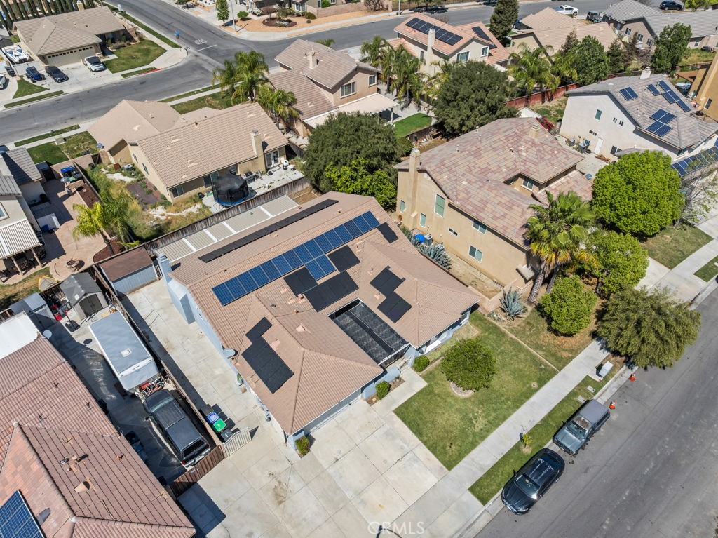 1251 Stepstone Court Hemet, CA 92545 - Photo 45 of 51 an aerial view of multiple houses with yard