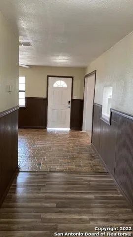 en view of an empty room and window