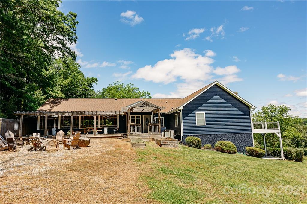 418 Bailey Road Candler, NC 28715 - Photo 42 of 47 Gallery Image 42