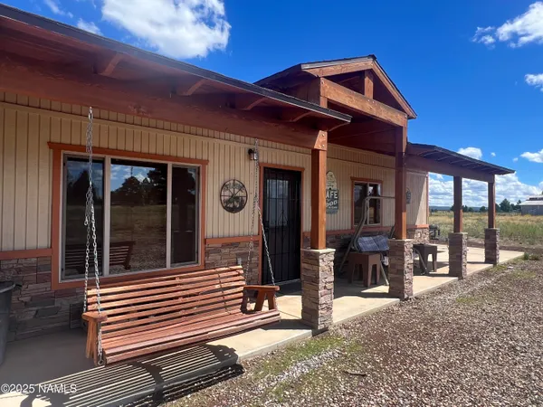 $799,000 | 665 Dust Devil Drive, Parks, AZ 86005