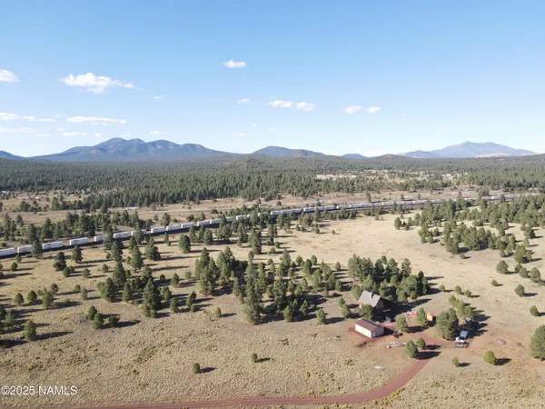 $799,000 | 665 Dust Devil Drive, Parks, AZ 86005