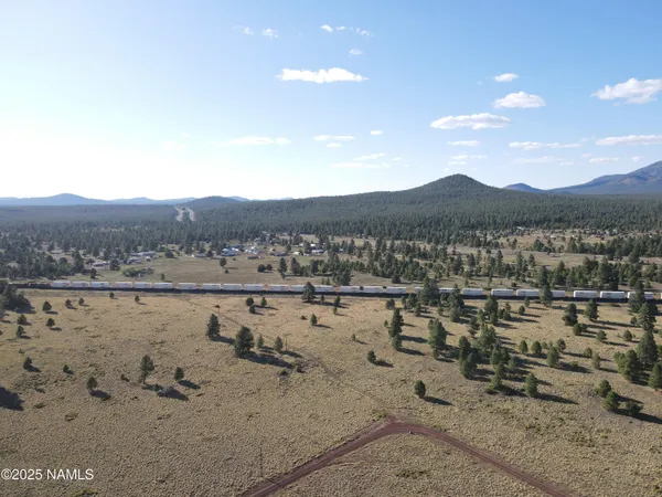 $799,000 | 665 Dust Devil Drive, Parks, AZ 86005