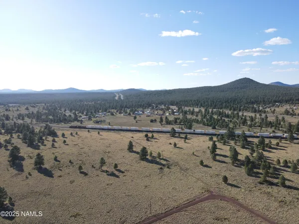 $799,000 | 665 Dust Devil Drive, Parks, AZ 86005