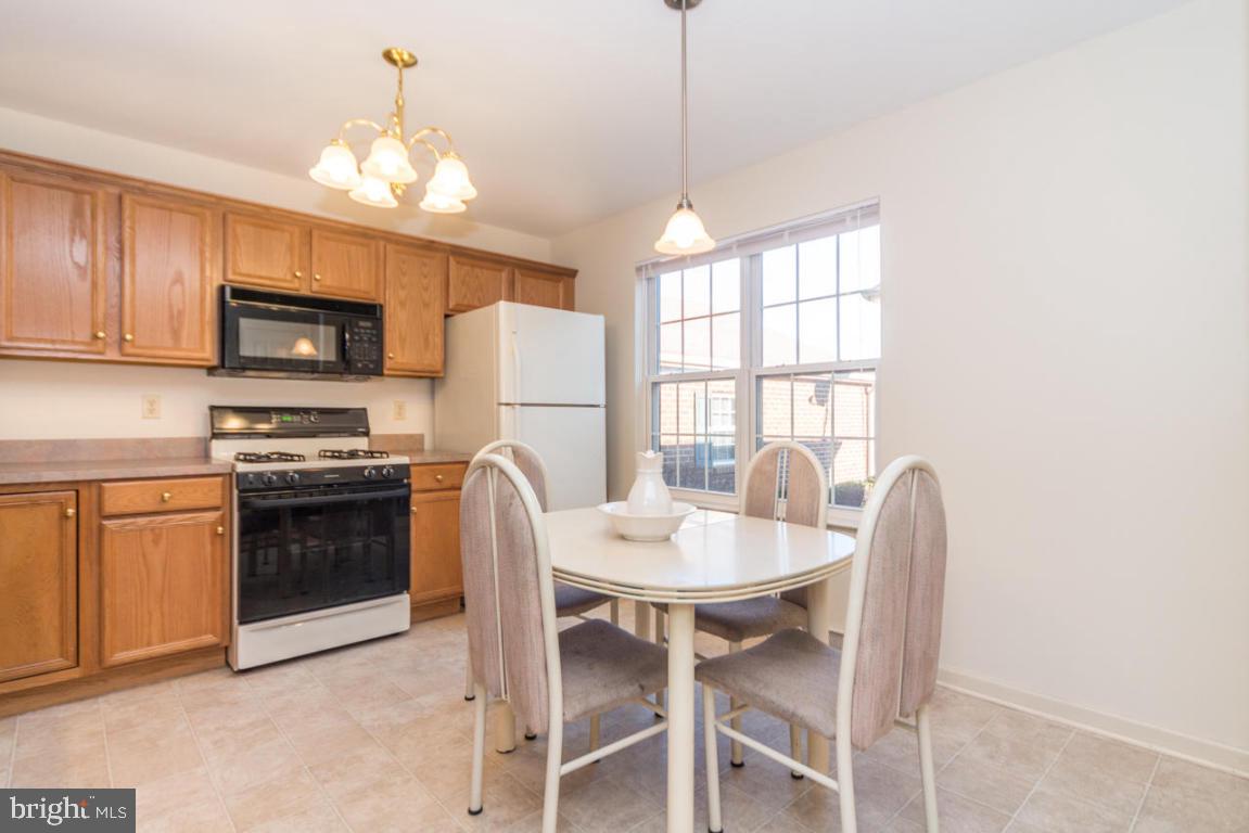 109 Sutherland Road Lancaster, PA 17603 - Photo 11 of 27 Gallery Image 11