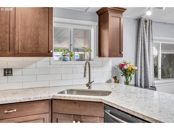 $135,000 | 16000 Southeast Powell Boulevard, Unit 68, Portland, OR 97236