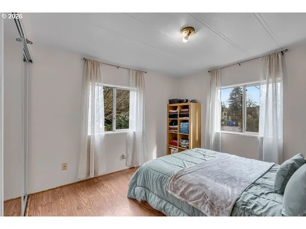 $135,000 | 16000 Southeast Powell Boulevard, Unit 68, Portland, OR 97236
