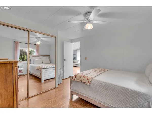 $135,000 | 16000 Southeast Powell Boulevard, Unit 68, Portland, OR 97236