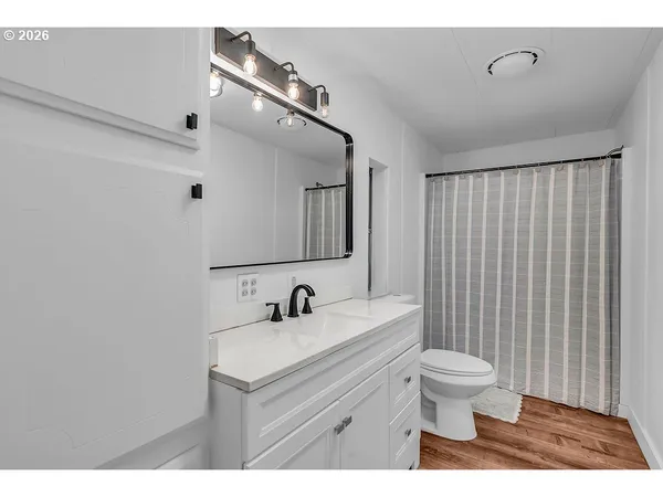 $135,000 | 16000 Southeast Powell Boulevard, Unit 68, Portland, OR 97236