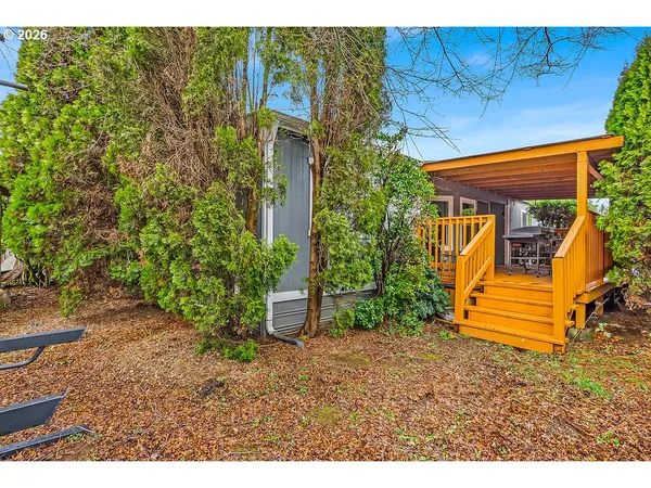 $135,000 | 16000 Southeast Powell Boulevard, Unit 68, Portland, OR 97236