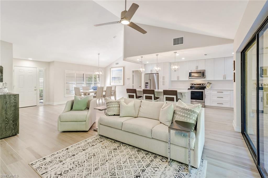 782 Reef Point Circle, Unit 60 Naples, FL 34108 - Photo 5 of 26 Gallery Image 5