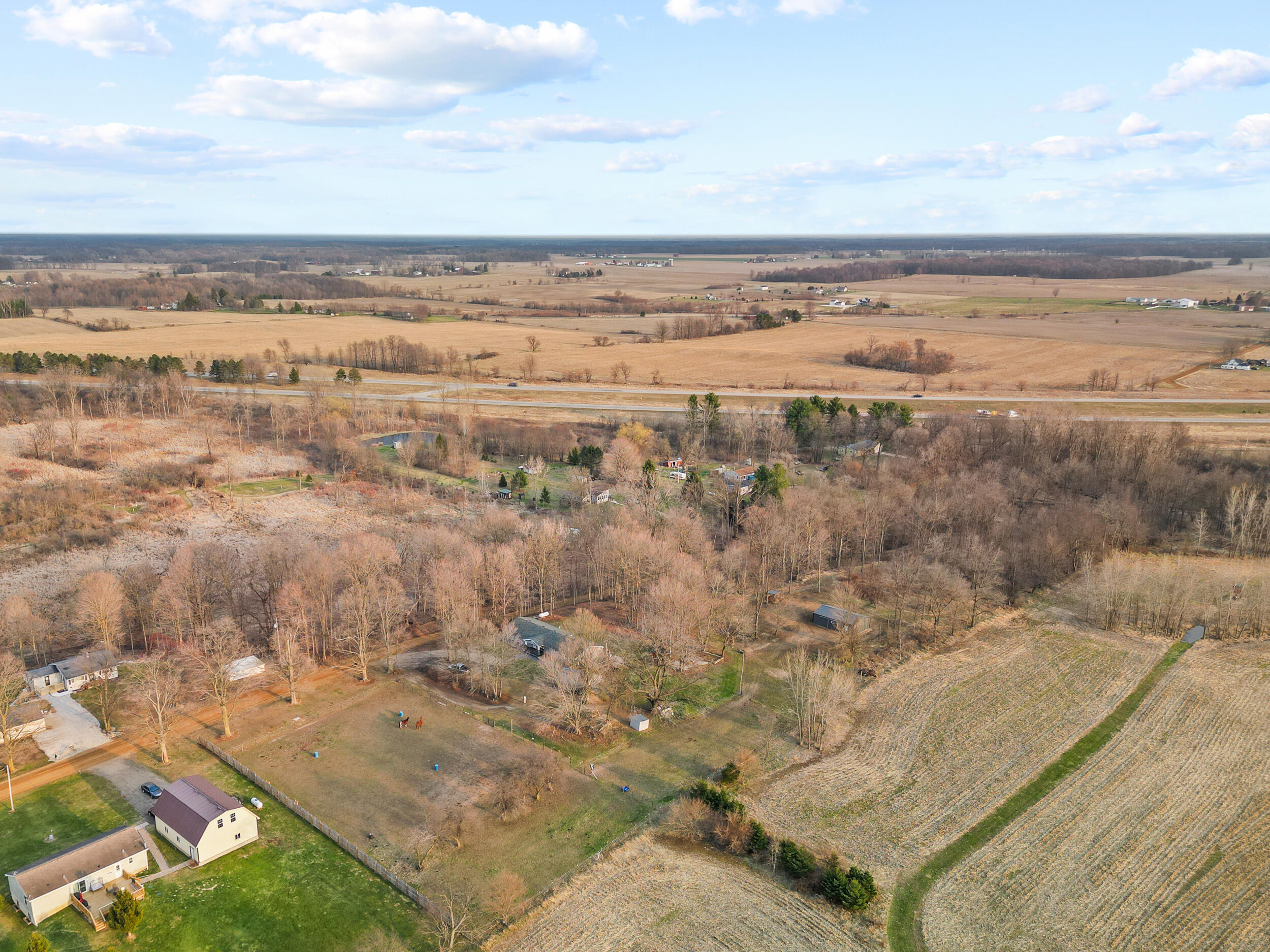 4090 Matthews Road Charlotte, MI 48813 - Photo 28 of 55 54_e-3