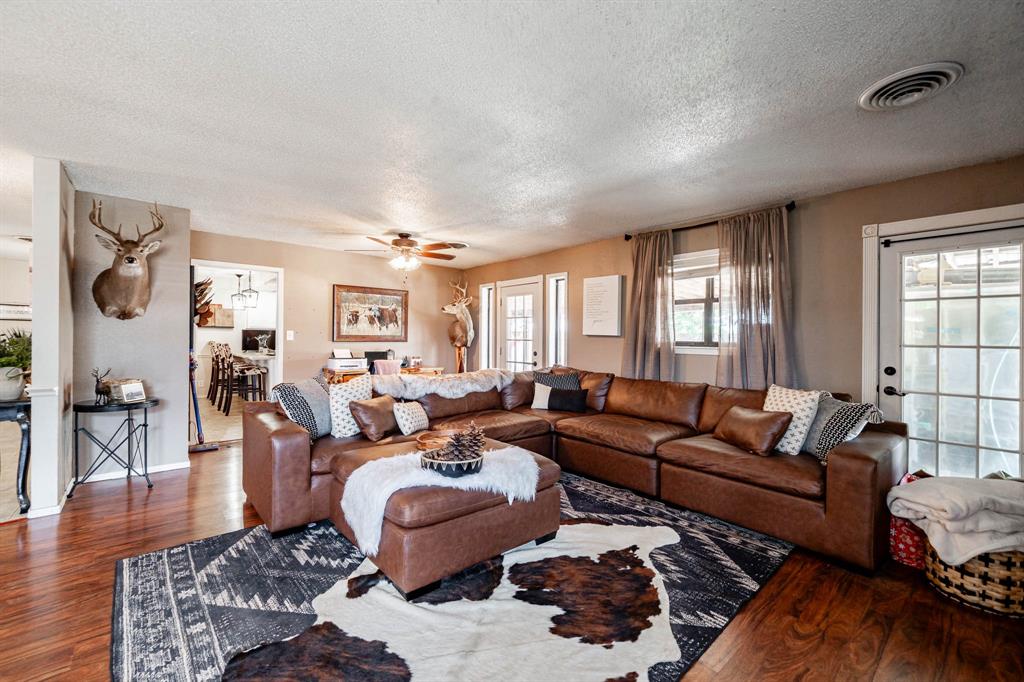 616 West Main Street Bronte, TX 76933 - Photo 12 of 39