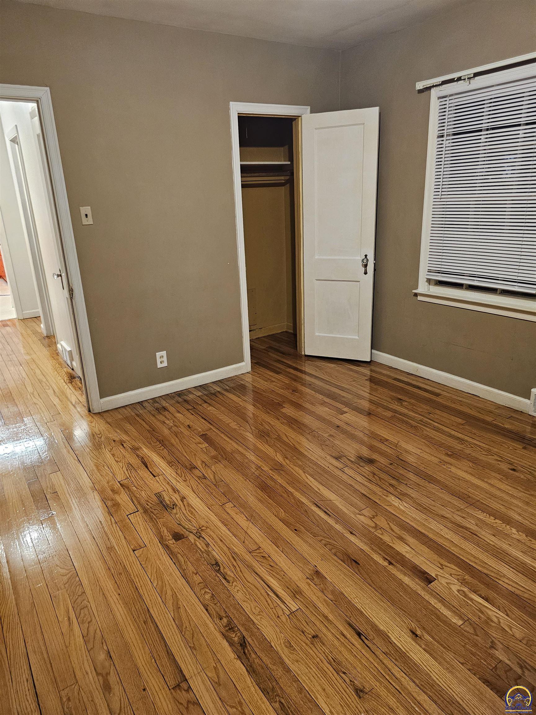 2323 Southwest Huntoon Street Topeka, KS 66604 - Photo 6 of 13