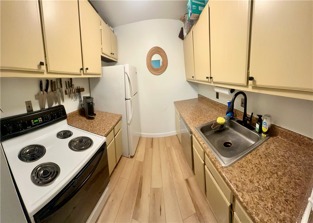 392 South Main Street, Unit 72 Providence, RI 02903 - Photo 5 of 9