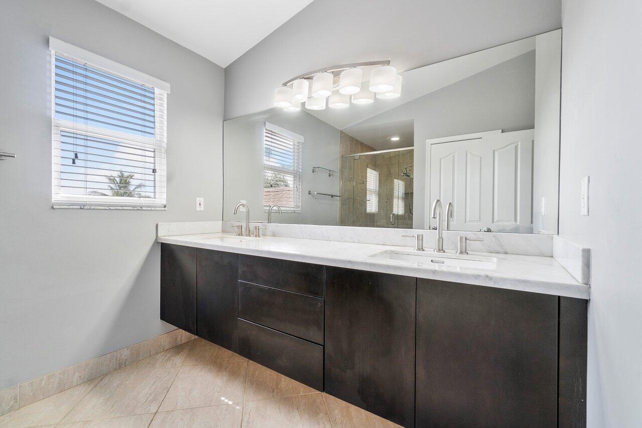 22540 Middletown Drive Boca Raton, FL 33428 - Photo 18 of 29 Master Bath