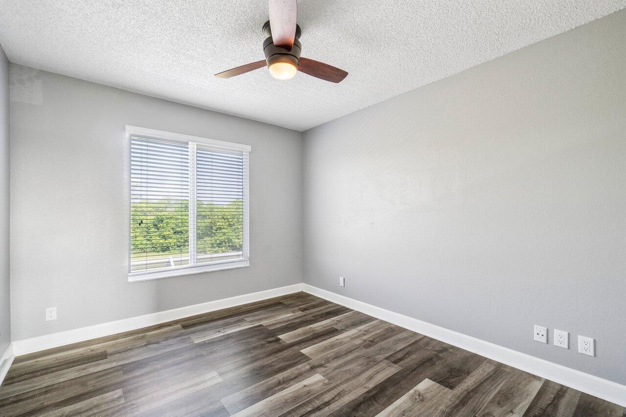 22540 Middletown Drive Boca Raton, FL 33428 - Photo 20 of 29 Bedroom 3