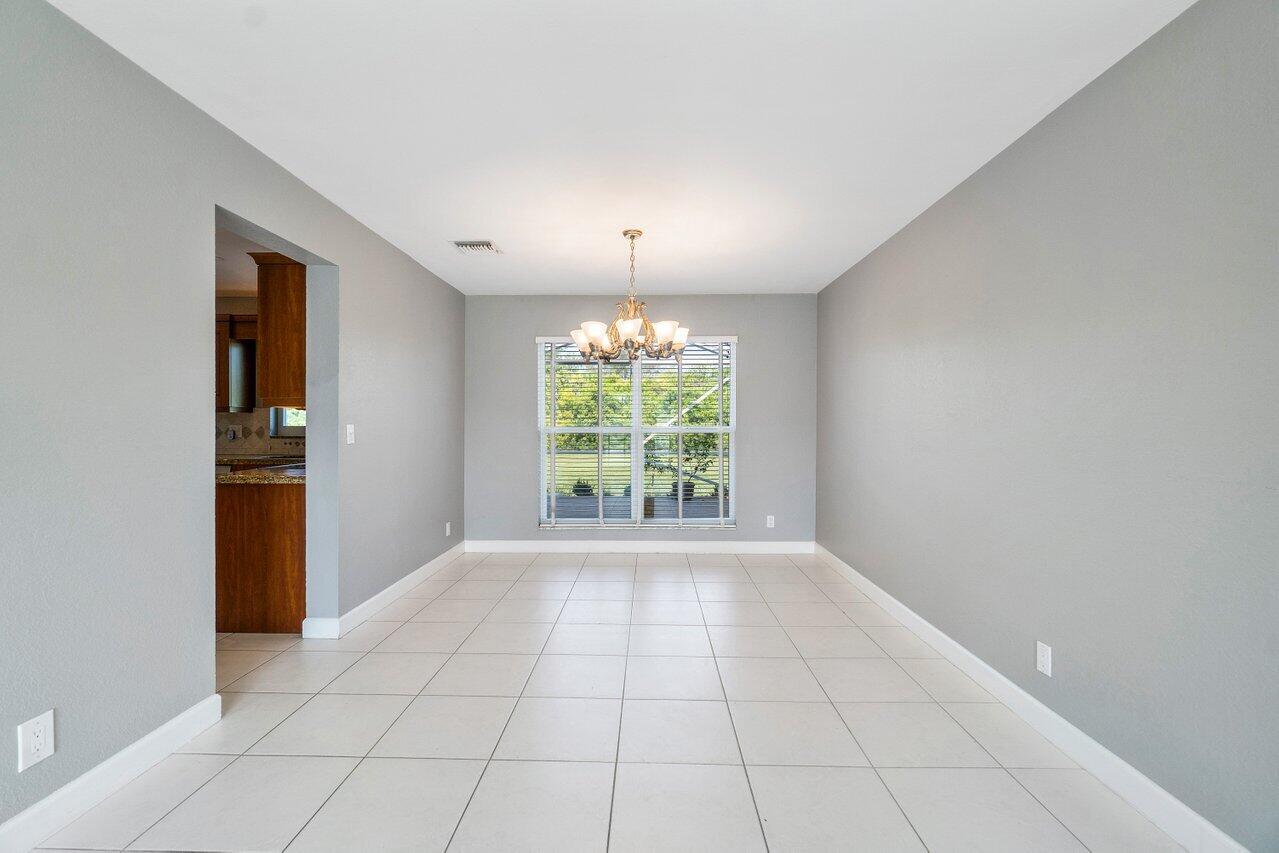 22540 Middletown Drive Boca Raton, FL 33428 - Photo 8 of 29 Dinning