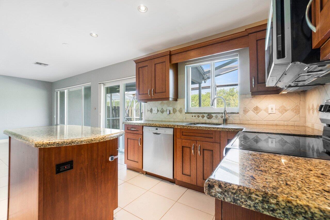 22540 Middletown Drive Boca Raton, FL 33428 - Photo 9 of 29 Kitchen 2